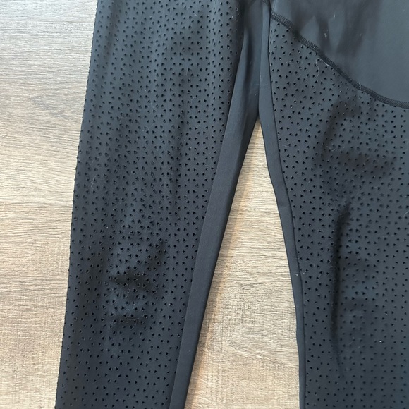 Buffbunny laser mesh black leggings - Picture 3 of 4
